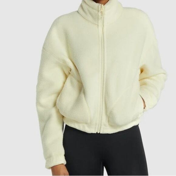 GYMSHARK Womens Medium Yellow Sherpa Fleece Jacket Zip Up Reversible Cozy HR3-43 - Picture 1 of 8
